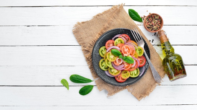 Deska z apetycznym jedzeniem